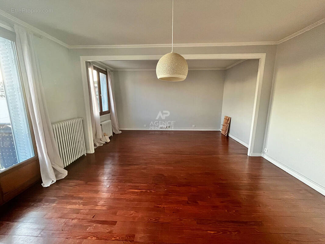 Appartement à MAISONS-LAFFITTE