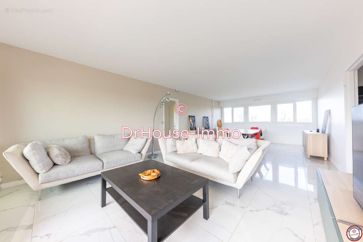 Appartement à ELANCOURT