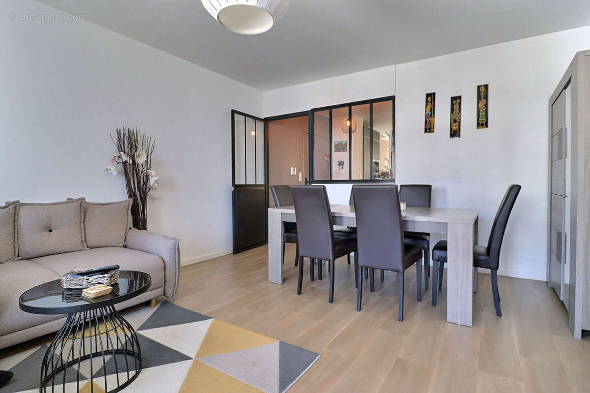 Appartement à SAINT-DENIS