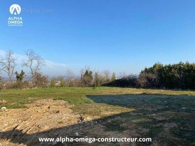 Terrain à BOURG-DE-PEAGE