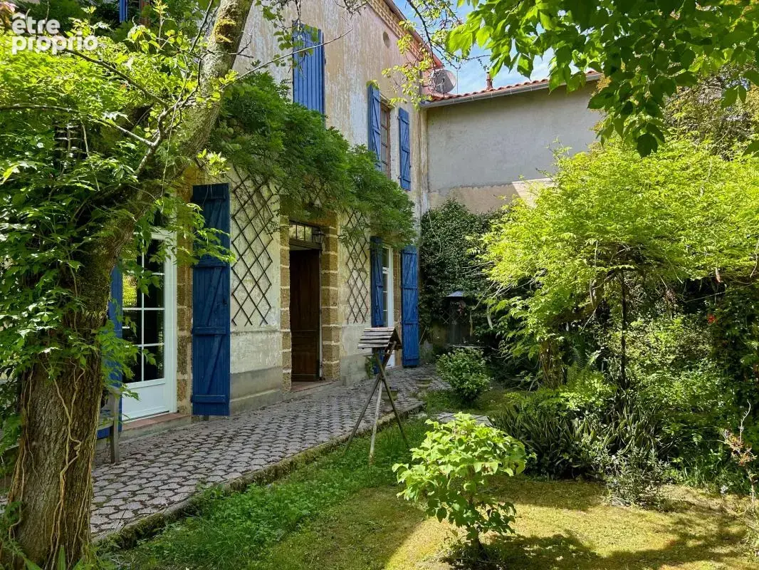 Maison à vendre Mont-De-Marsan - 415 m² - 10 pièces