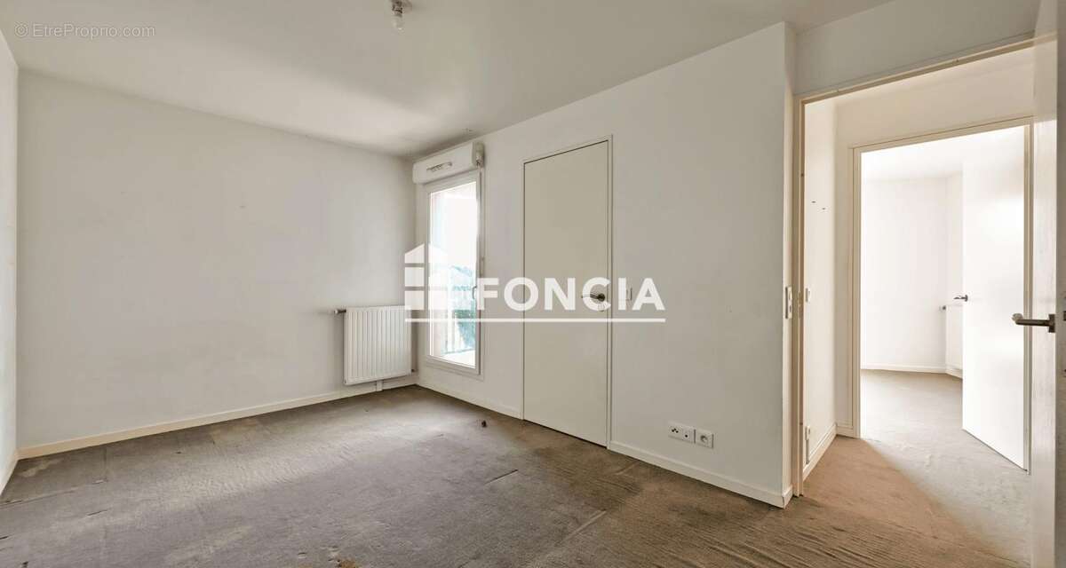 À vendre – Appartement 5 pièces de 95 m² avec exceptionnelle terrasse de 76 m² et 2 parking en sous-sol / DPE C - photo 7