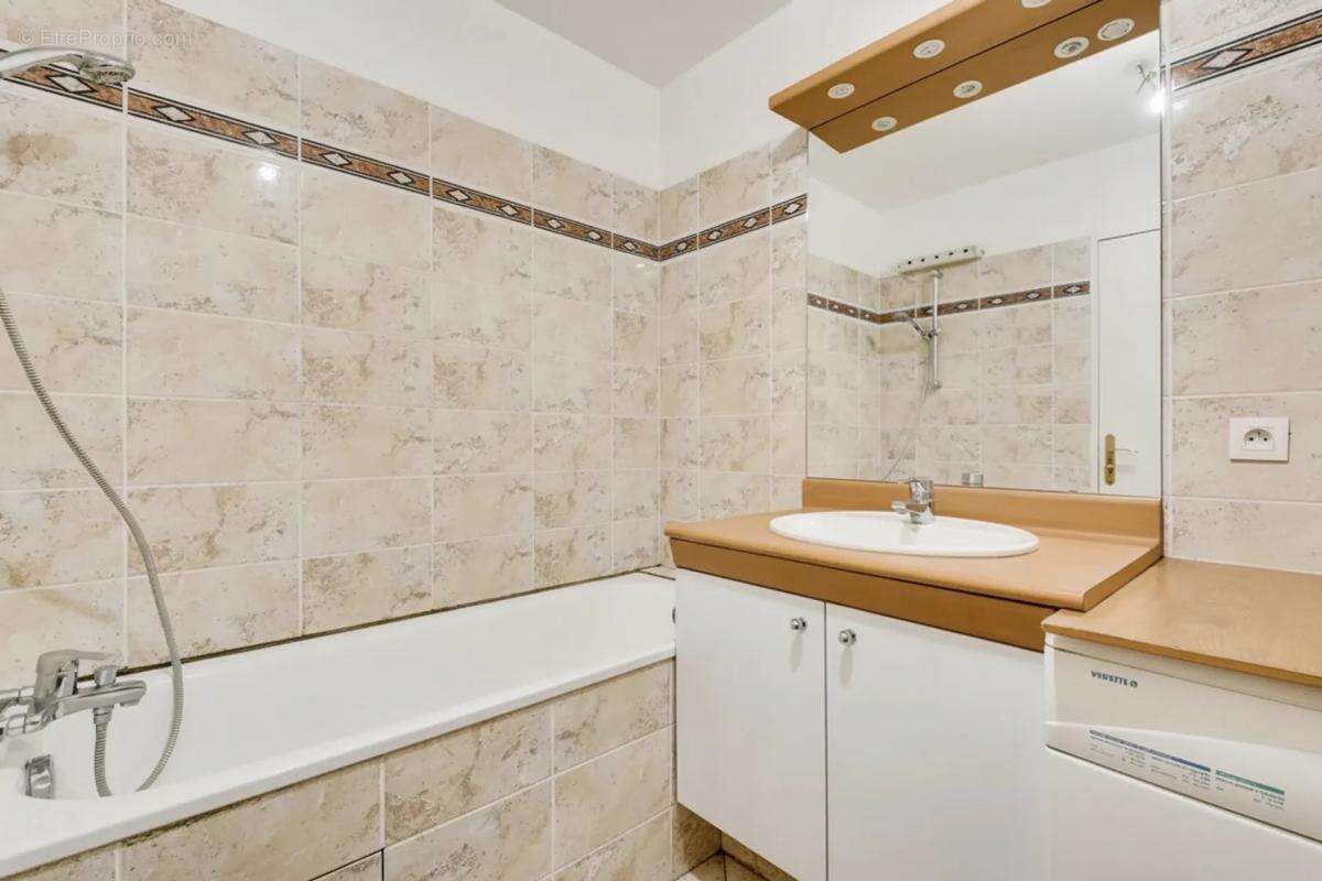 Appartement à PARIS-9E
