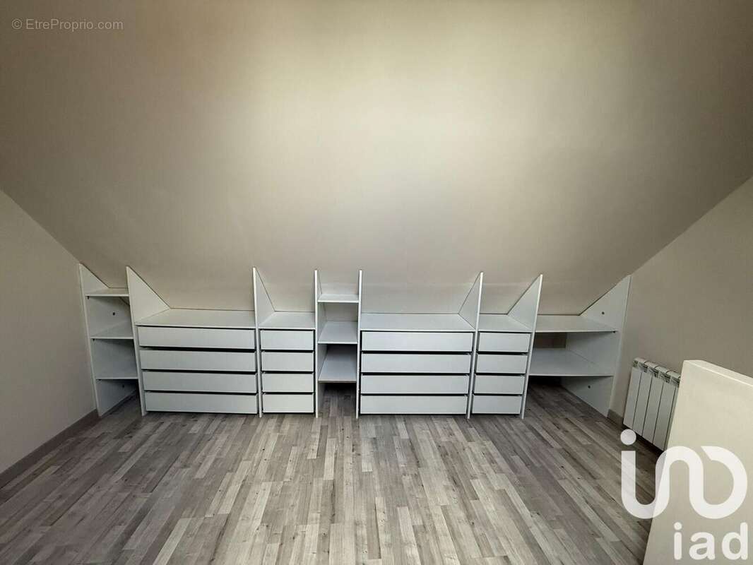 Photo 6 - Maison à LONGPERRIER