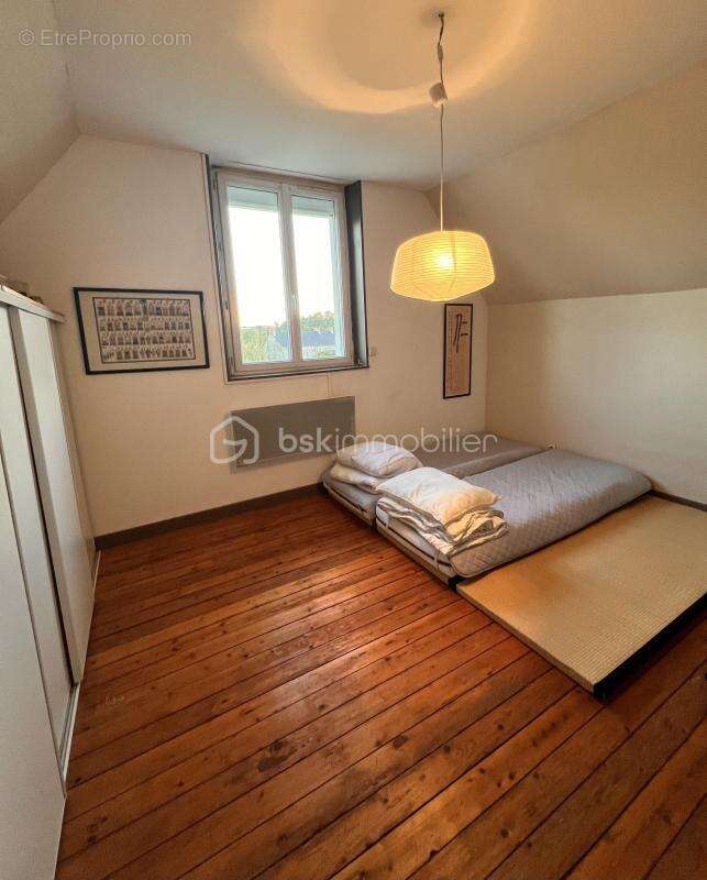 Maison à HEUGUEVILLE-SUR-SIENNE