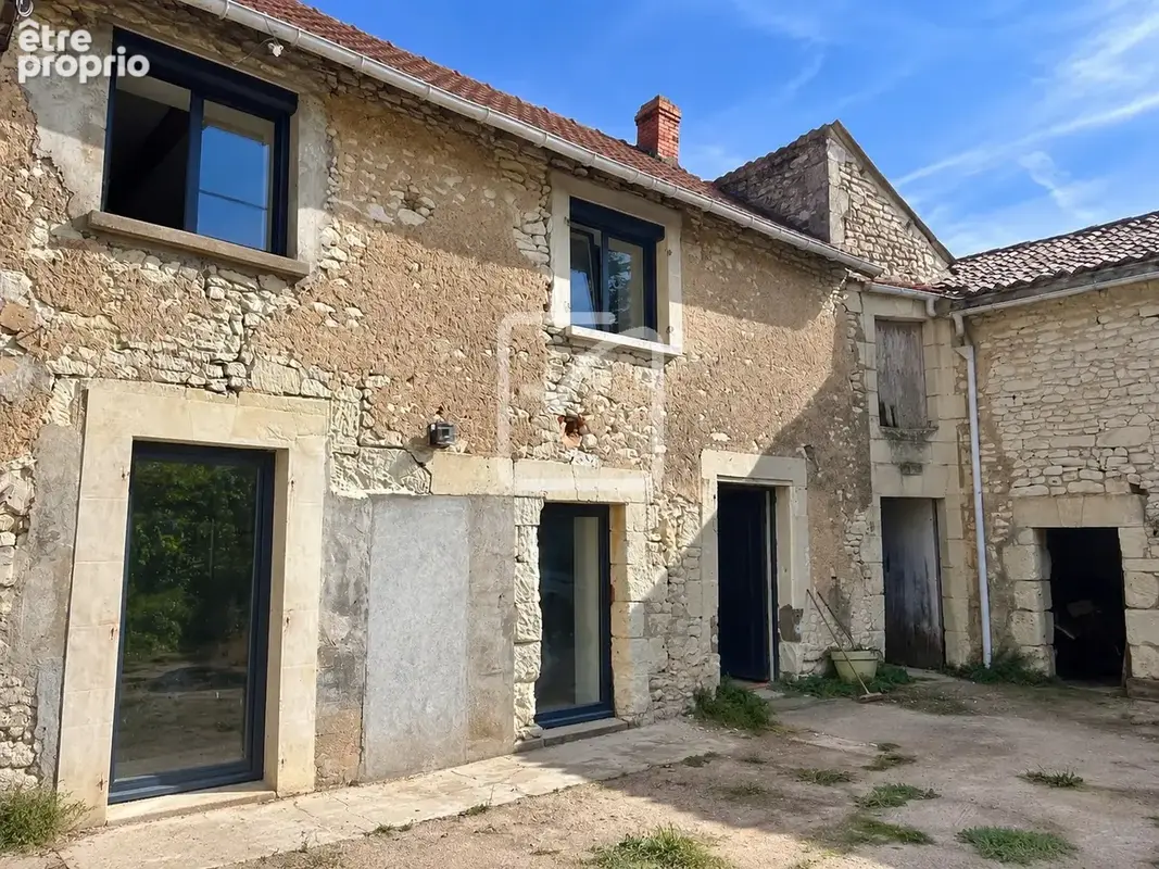 Maison en pierre - dependances - photo 2