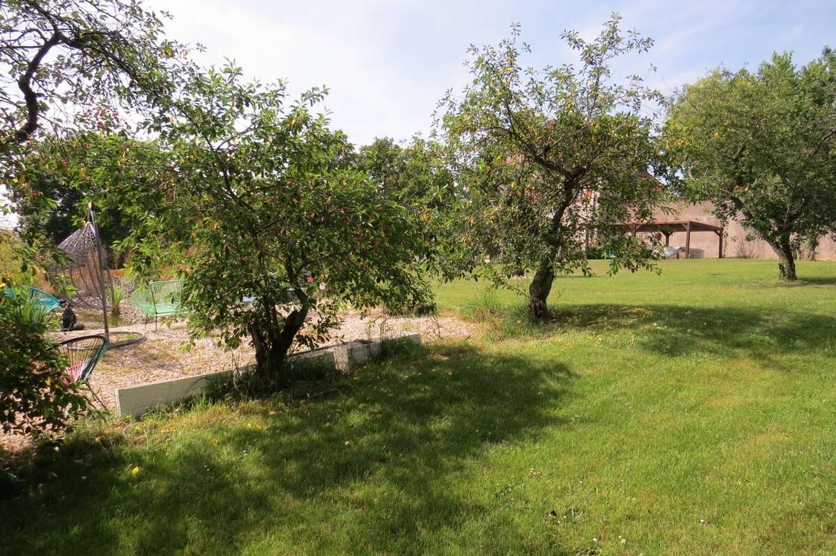 Prieuré de caractère  7 pièces proche Blois   vue dominante  3 minutes du lac , du golf , idéal maison secondaire - photo 21