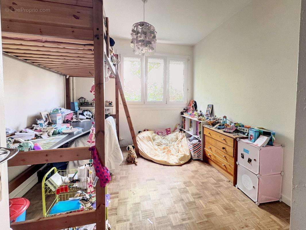 T5 3 à 4 chambres cellier, garage et cave au rez-de-chaussée à Chenôve - photo 9