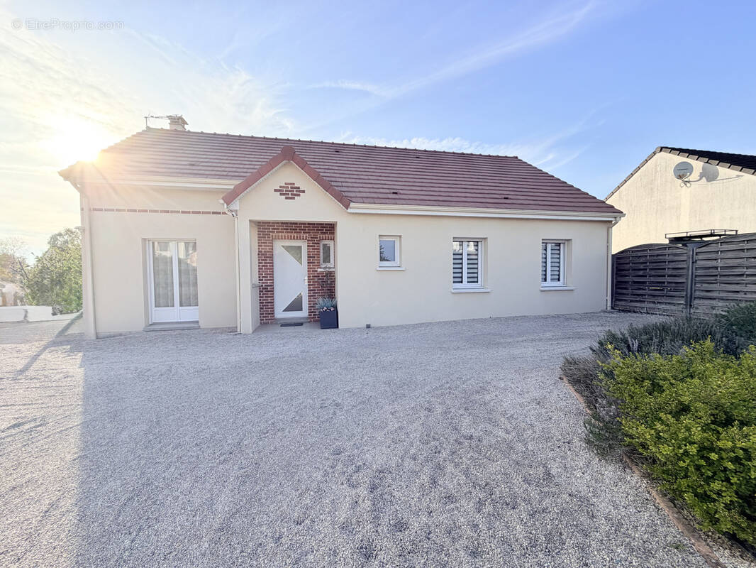 Maison à SAINT-QUENTIN