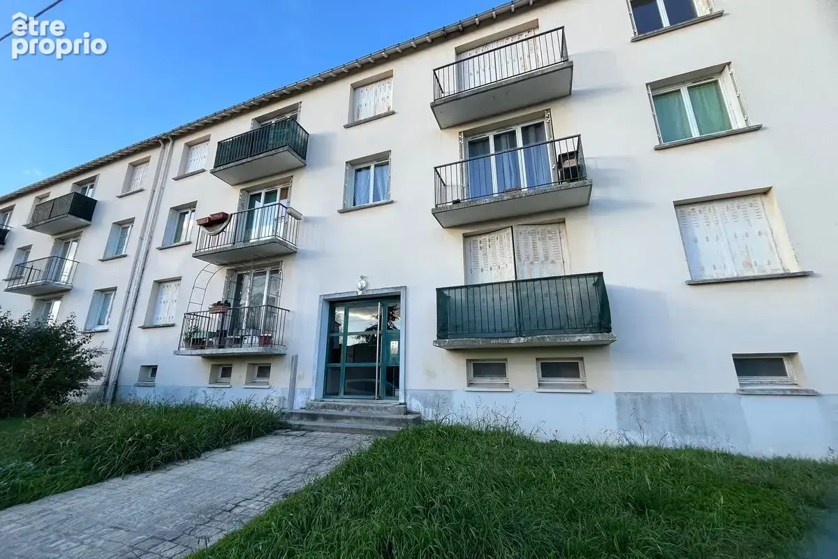 Ligueil - Appartement T5 - photo 1