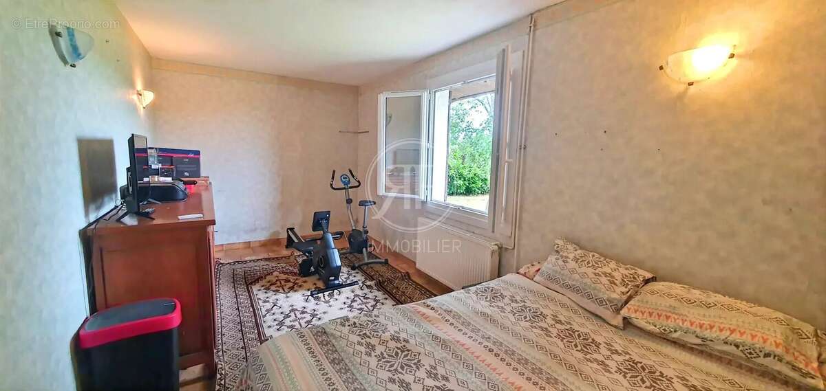 Maison à VILLEFRANCHE-DE-LONCHAT