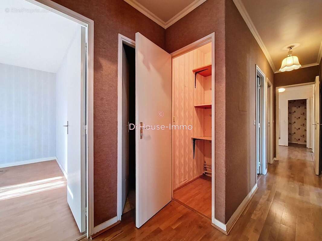 Appartement à PLAISIR