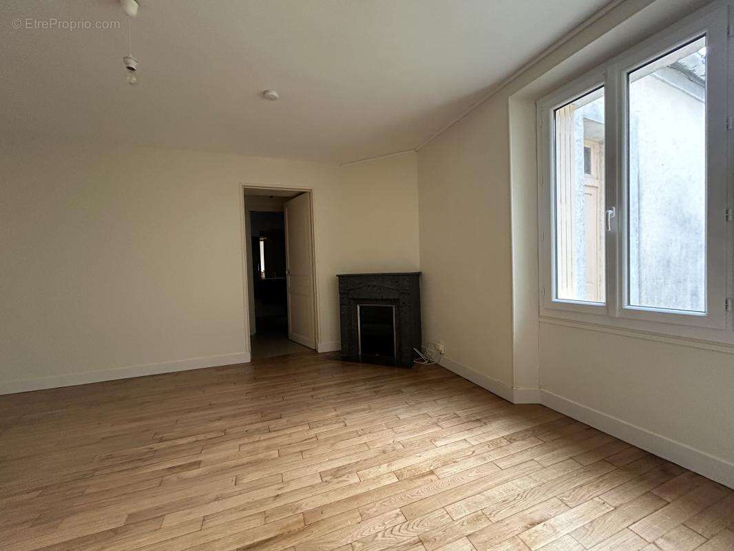 Maison à VERNOU-LA-CELLE-SUR-SEINE