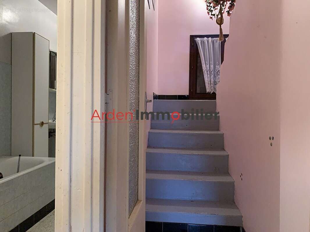 Maison à FRAILLICOURT