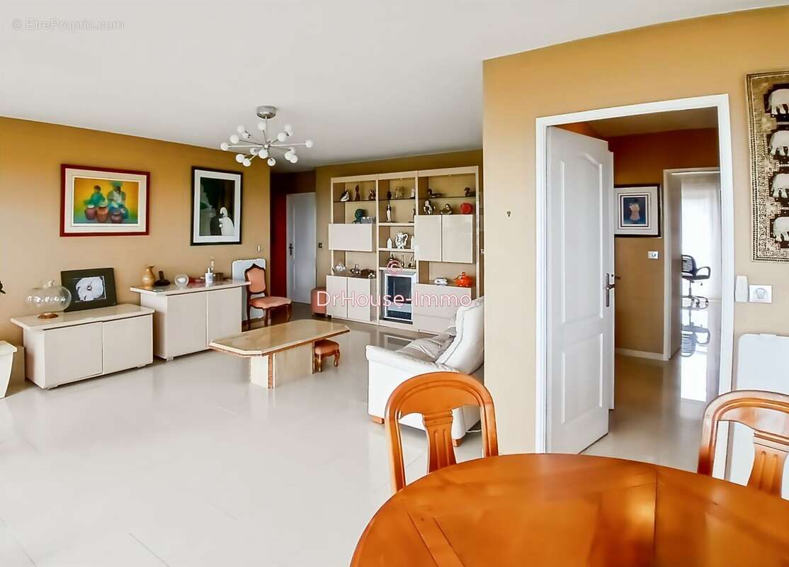 Appartement à ROSNY-SOUS-BOIS