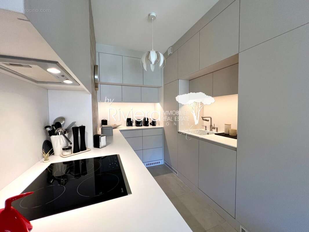 T2/3 en rdj avec piscine et double parking s/sol ! - photo 15