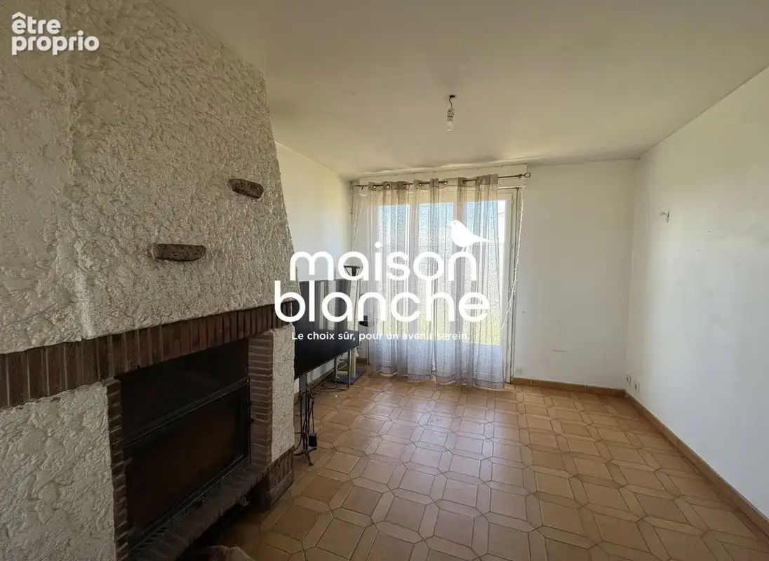 Maison 4 pièces 71 m² à vendre à Les Eglisottes-Et-Chalaures (33230) - photo 3