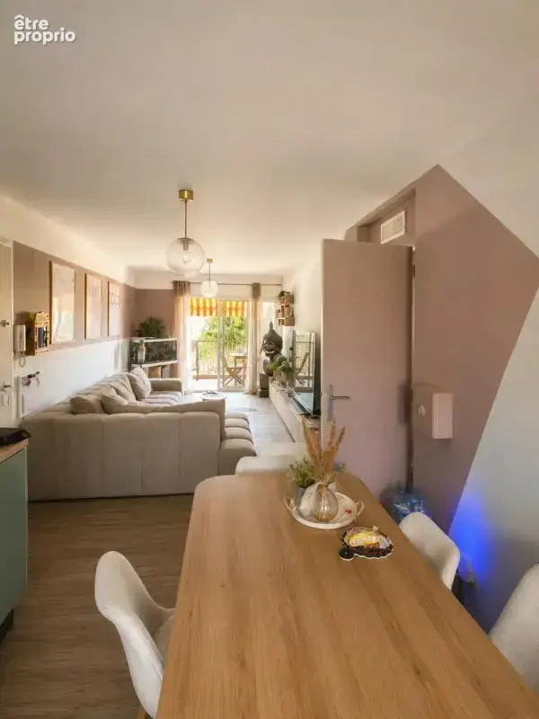 Appartement à SIX-FOURS-LES-PLAGES