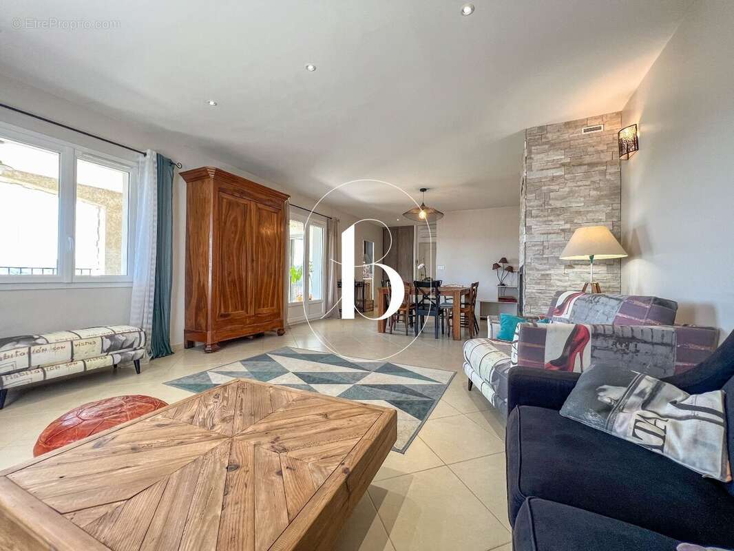 Maison à GOUDARGUES