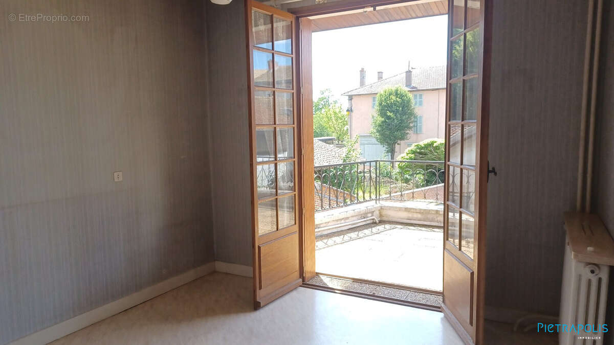 Maison 170 m² à Romenay  - photo 9