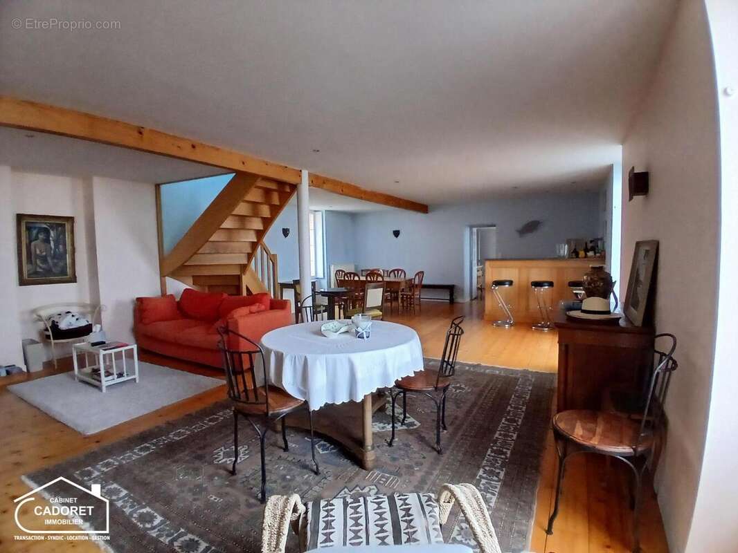   - Maison à PAIMBOEUF