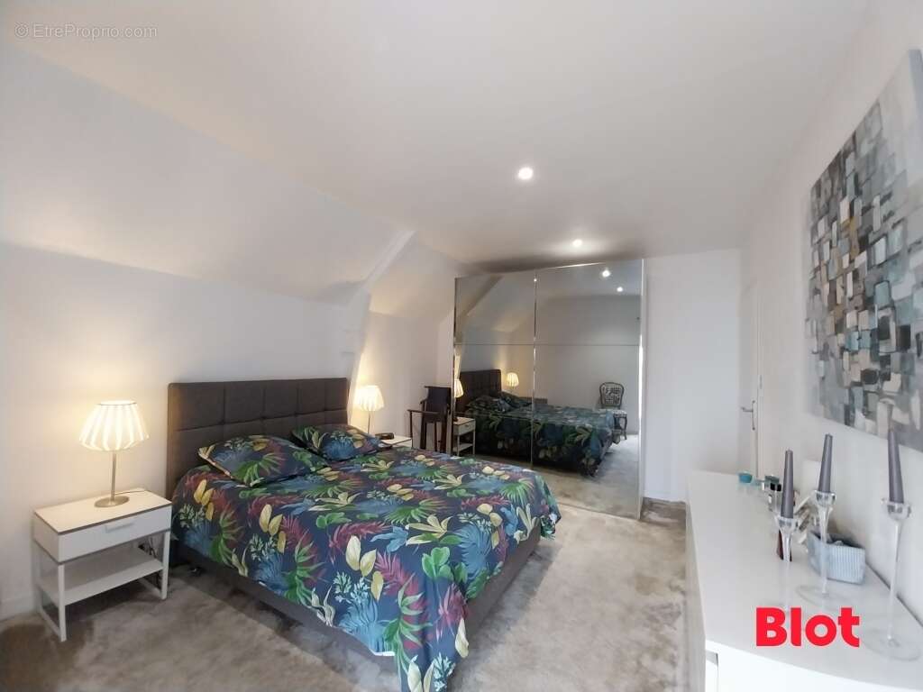 Maison à SAINT-GUINOUX