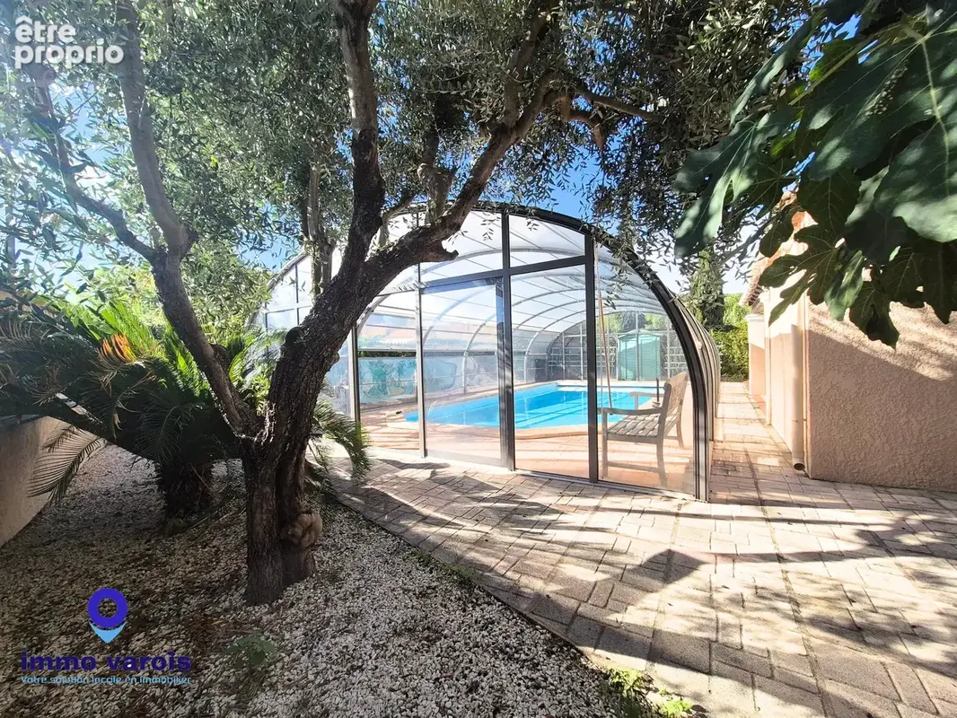 PIGNANS - Villa de 6 pièces d'env. 138 m2 de plain-pied   Piscine, garage - photo 5
