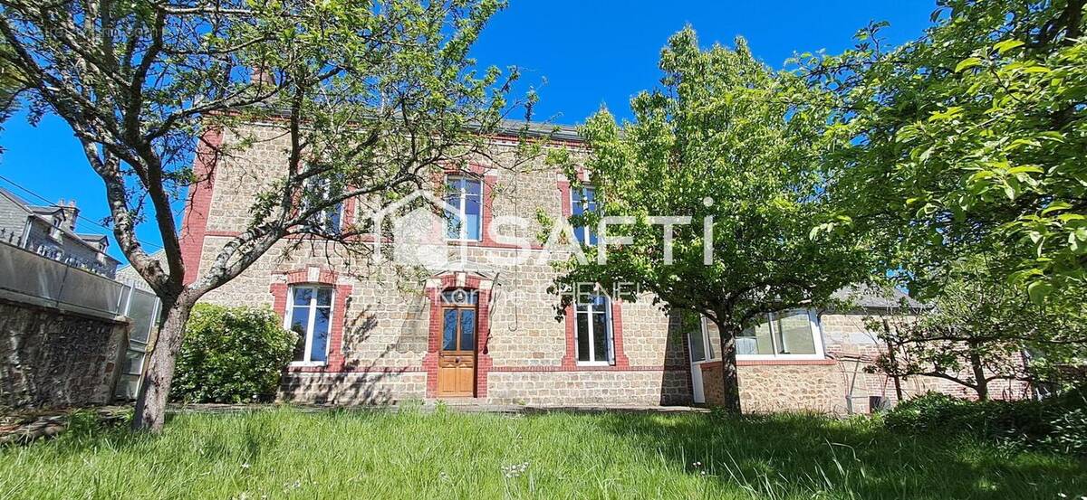 Photo 1 - Maison à LA FERTE-MACE