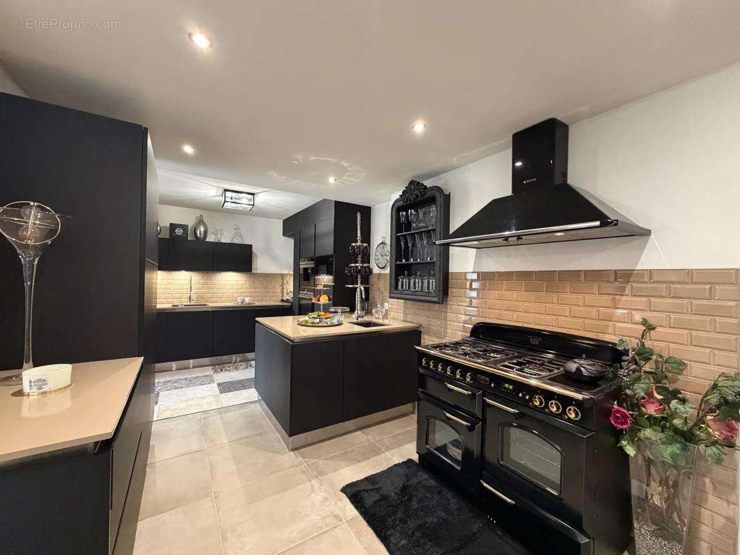 Maison à VILLIERS-SUR-MORIN