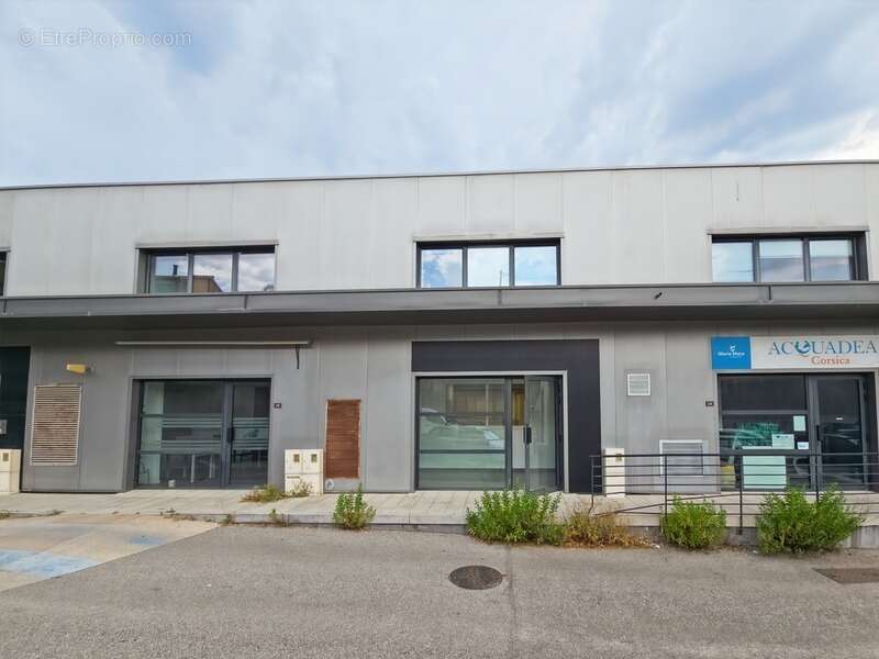 SARROLA CARCOPINO (20) locaux commerciaux- bureaux secteur Baléone - photo 12