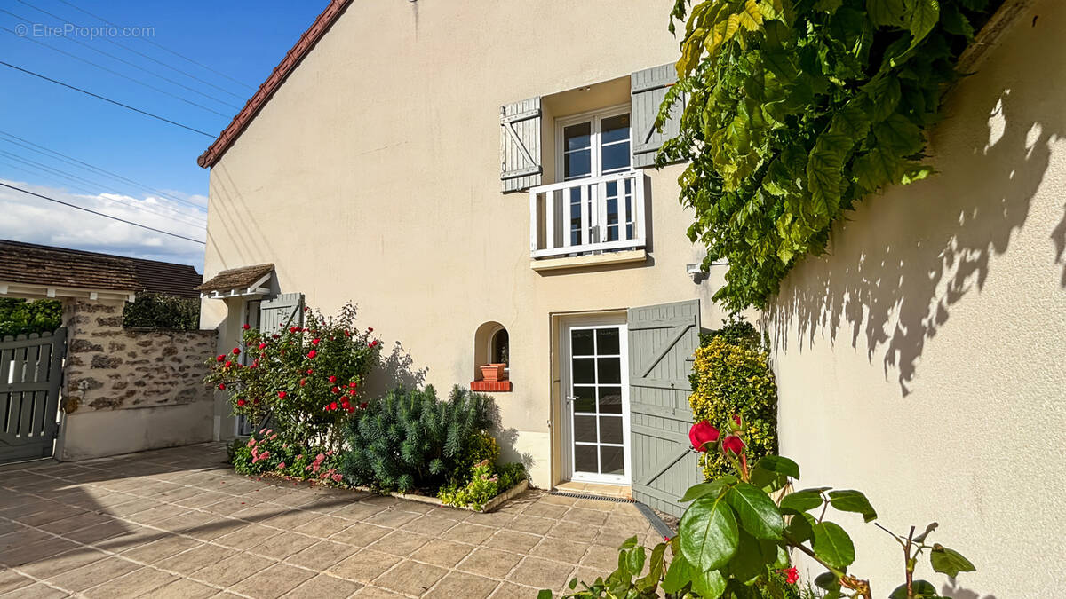 Maison à JOUARS-PONTCHARTRAIN