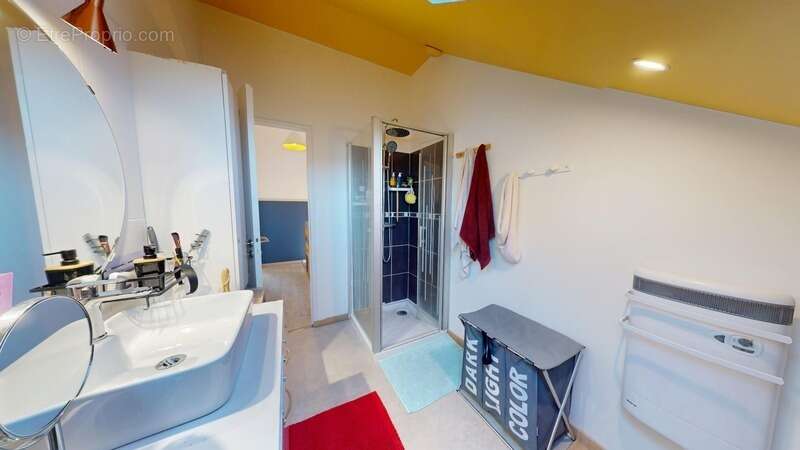 Maison à SAINT-HERBLON