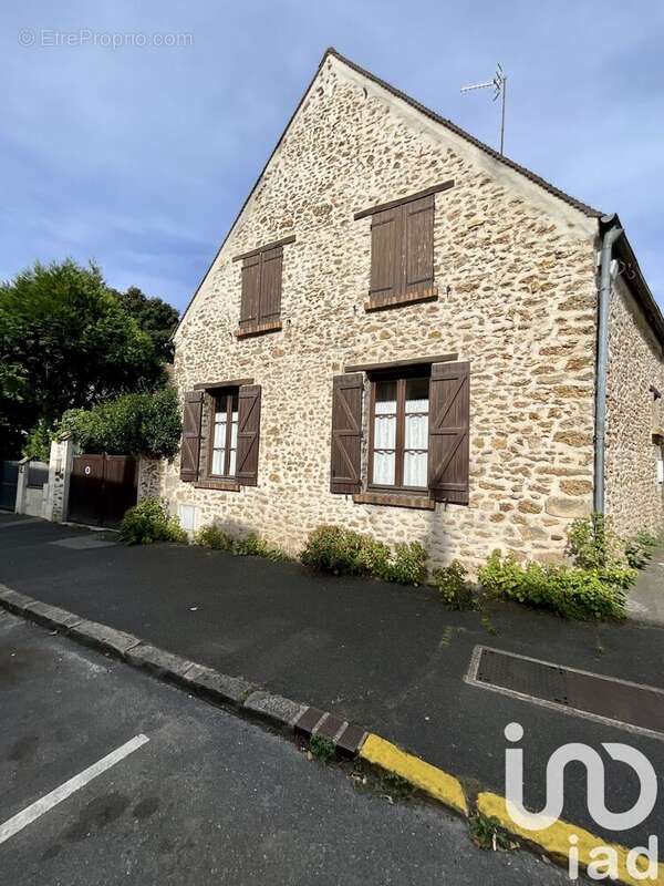 Photo 5 - Maison à SAINT-GERMAIN-LES-ARPAJON