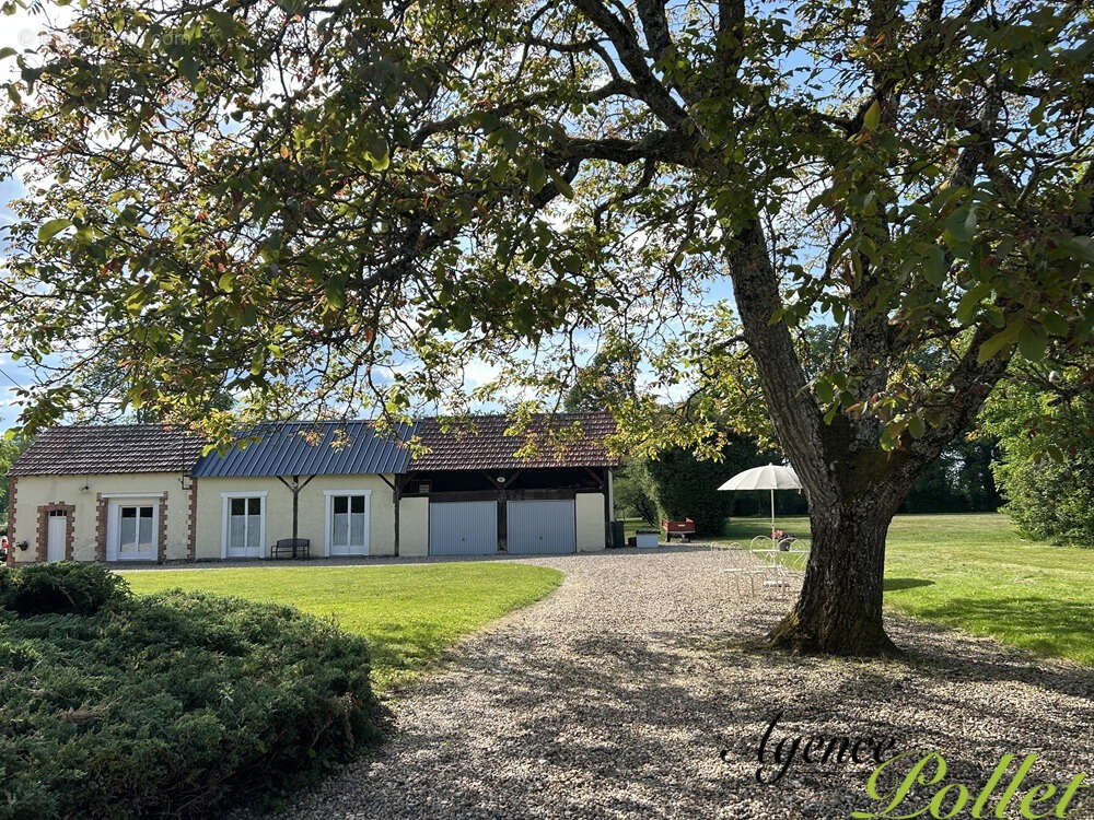 Maison à AUBIGNY-SUR-NERE