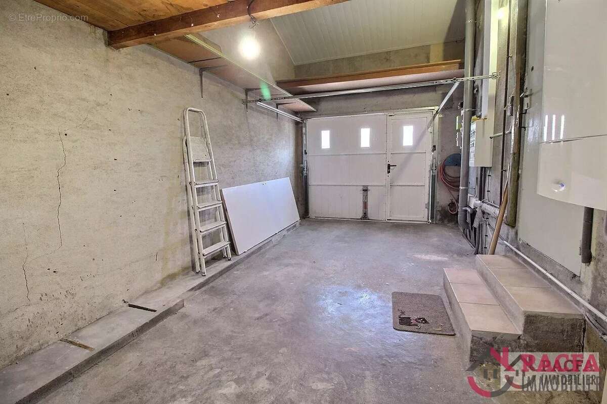 CASTRES -  Crabié, maison avec garage et jardin - photo 6