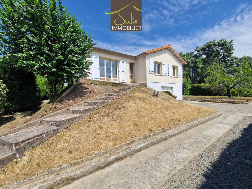Maison à BRESSUIRE