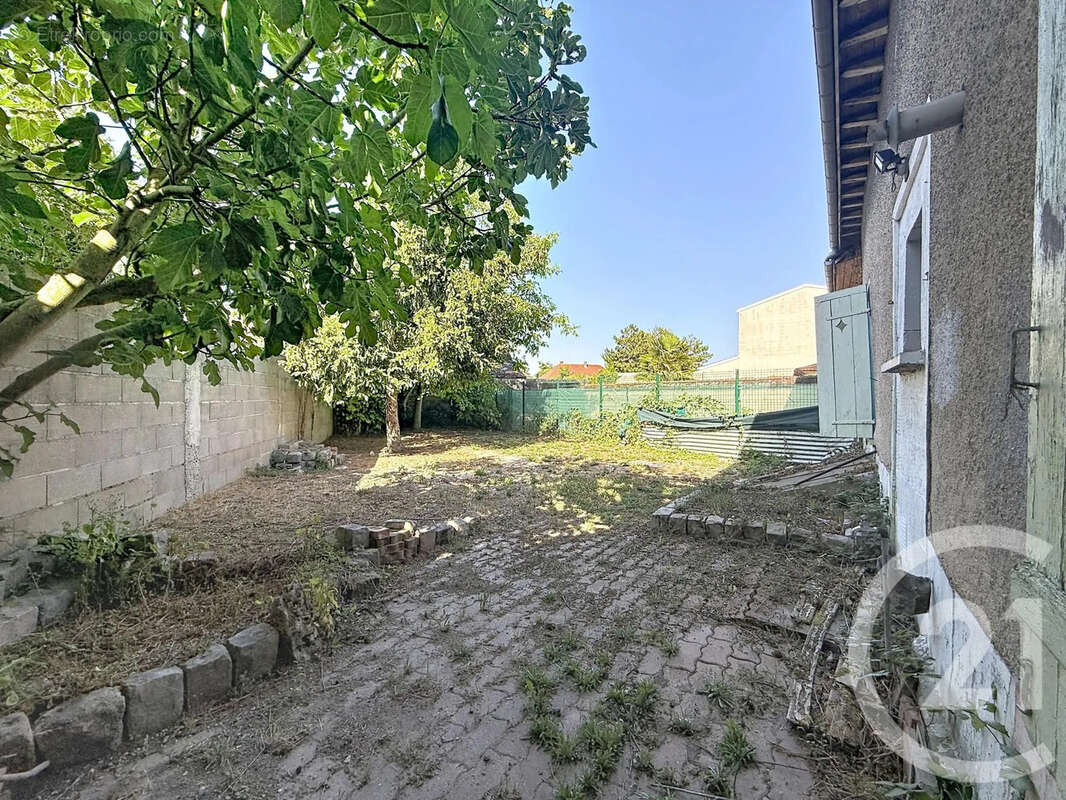 Maison 143 m² à Saint-Parres-Aux-Tertres  - photo 3