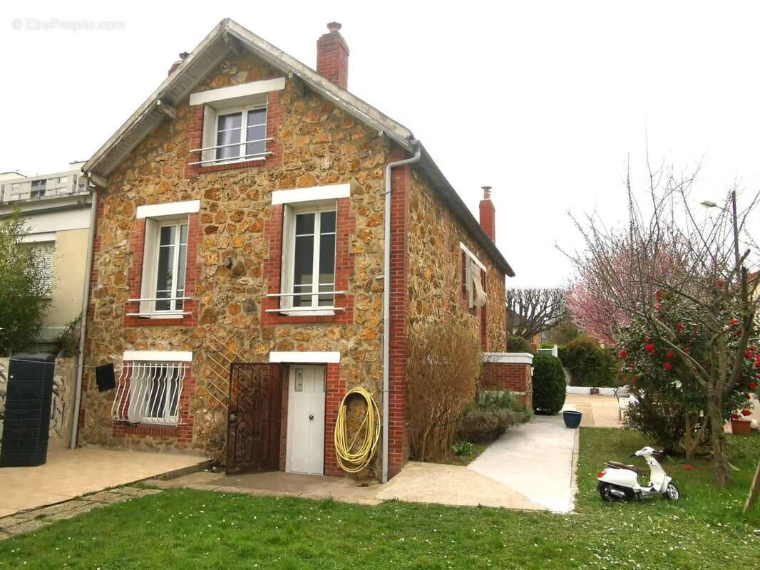 Maison à VITRY-SUR-SEINE