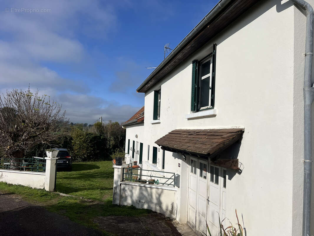 Maison à COLOMBIER-EN-BRIONNAIS