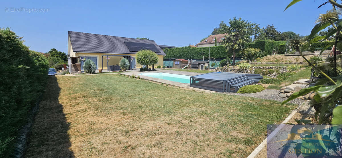 Maison familiale de plain pied a  pontacq - photo 16