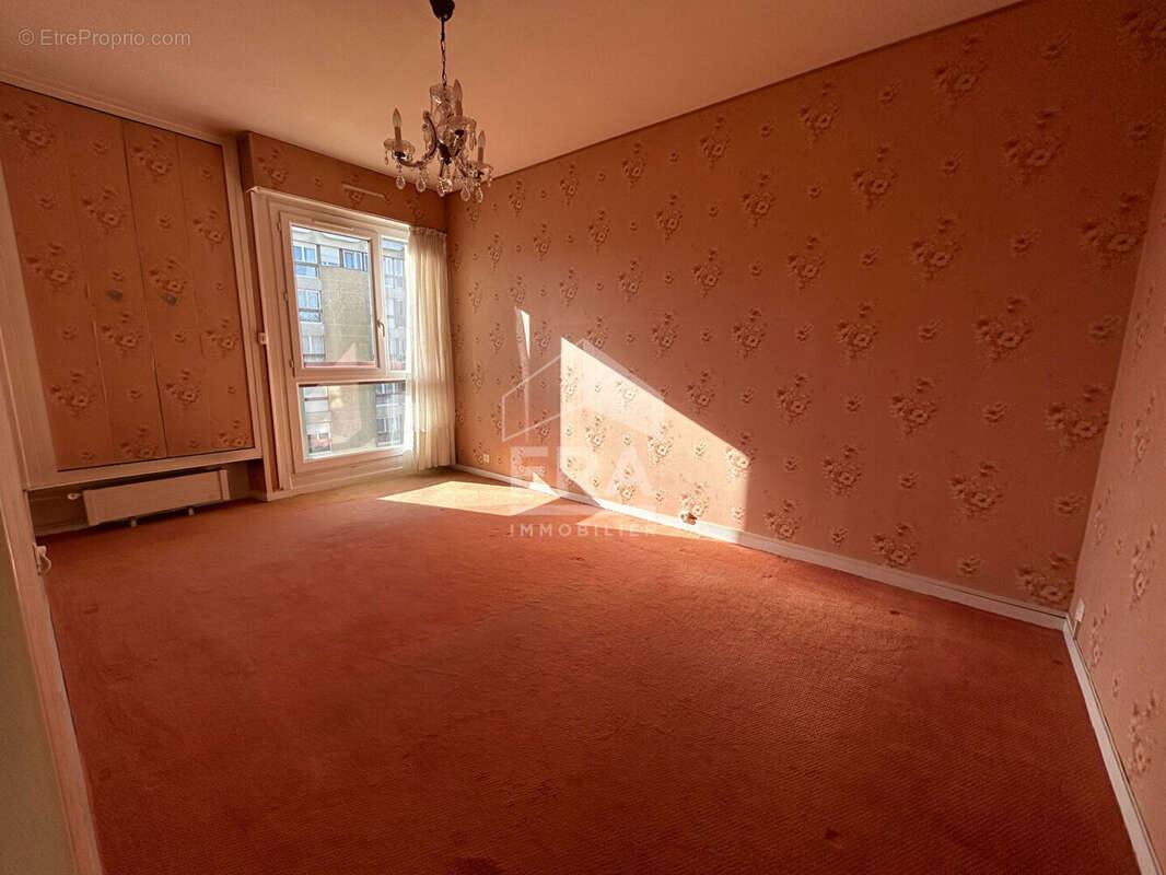 Appartement à ELANCOURT