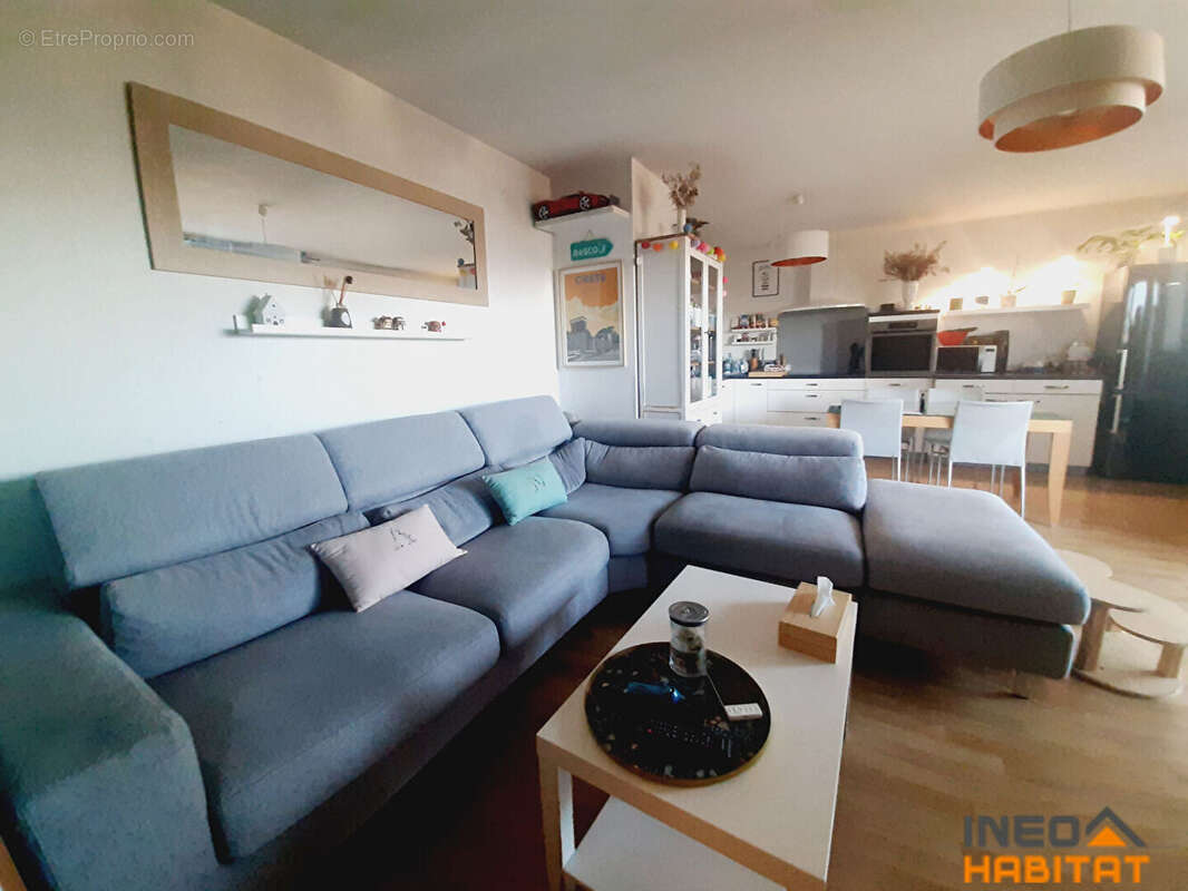 Appartement à MELESSE