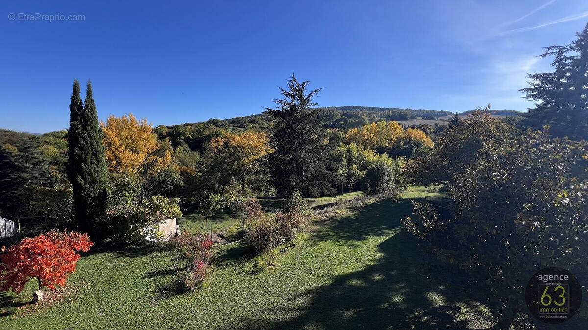 Maison à CLERMONT-FERRAND