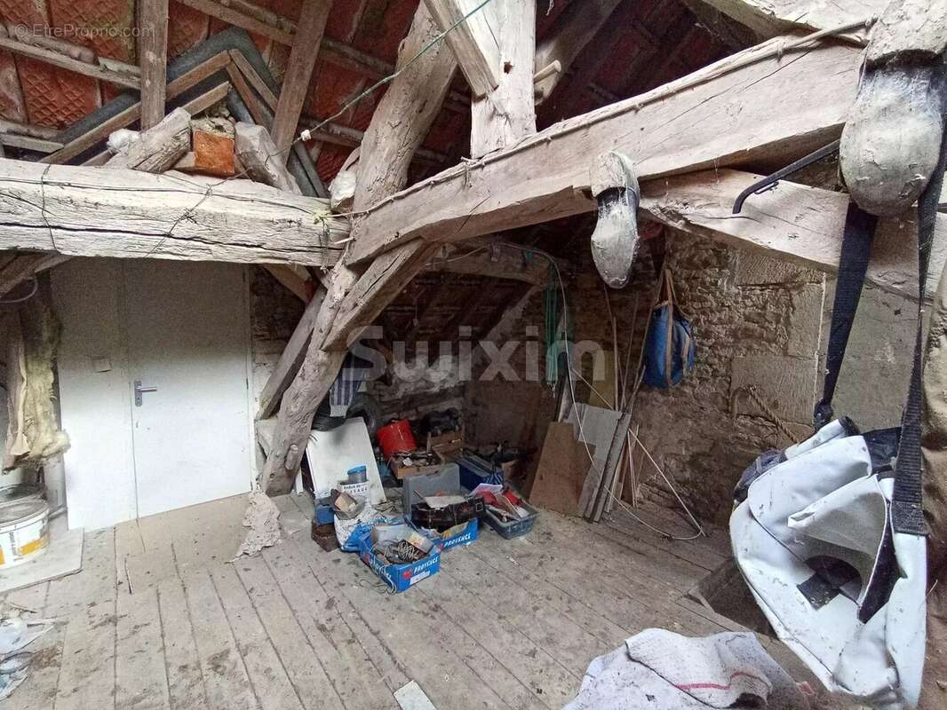 Appartement à BIERRY-LES-BELLES-FONTAINES