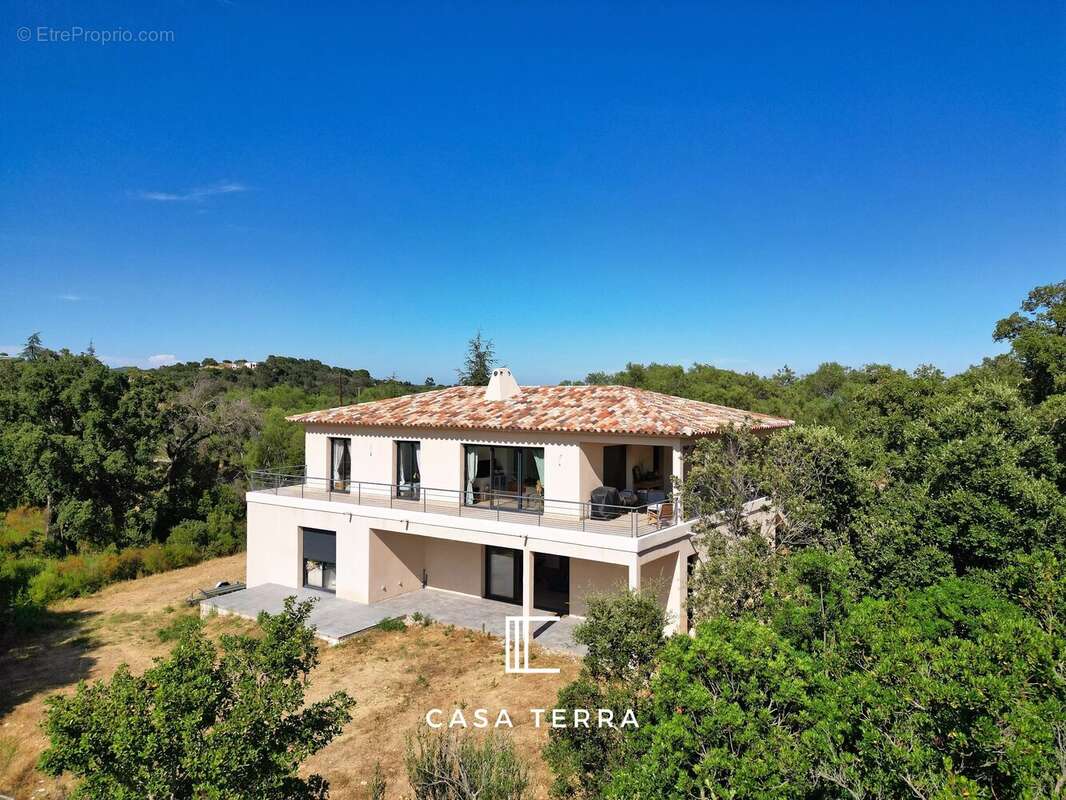 LENZA - Villa composée de 3 logements, vue collines / Pinarello - photo 17