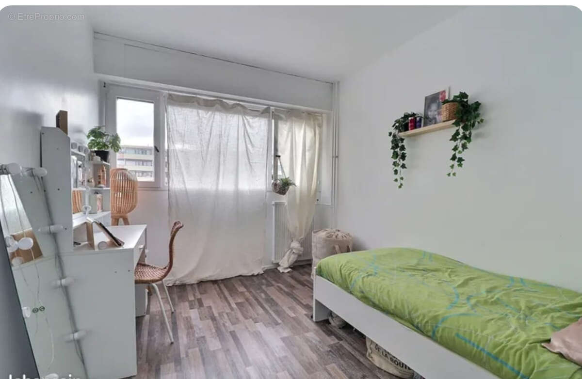 Appartement à CHENNEVIERES-SUR-MARNE