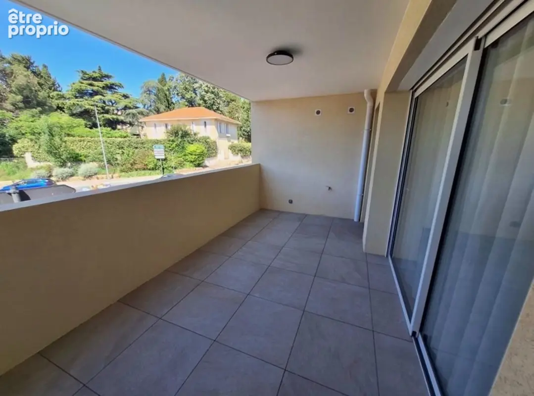 Appartement t3 de 76 m² avec terrasse et stationnement - photo 7