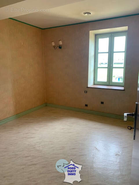 Maison en pierres de 7 pieces principales - photo 10