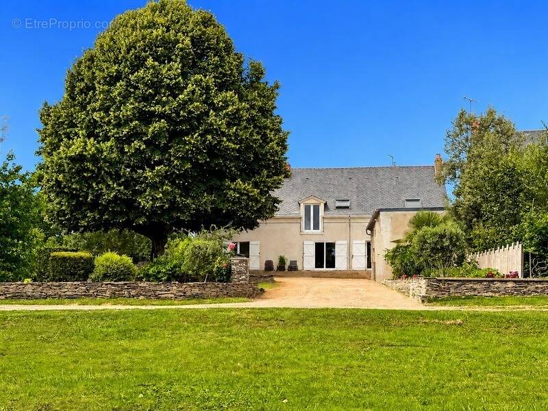 Maison à LES PONTS-DE-CE