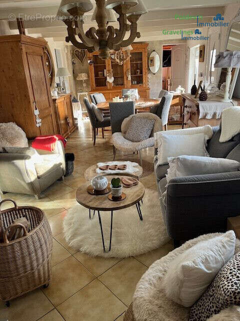 Maison à OYE-PLAGE